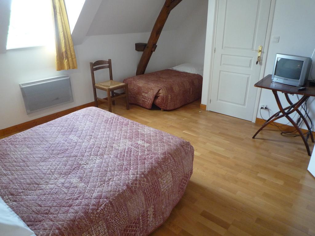 Hotel Le Petit Pont Moncé-en-Belin Zewnętrze zdjęcie