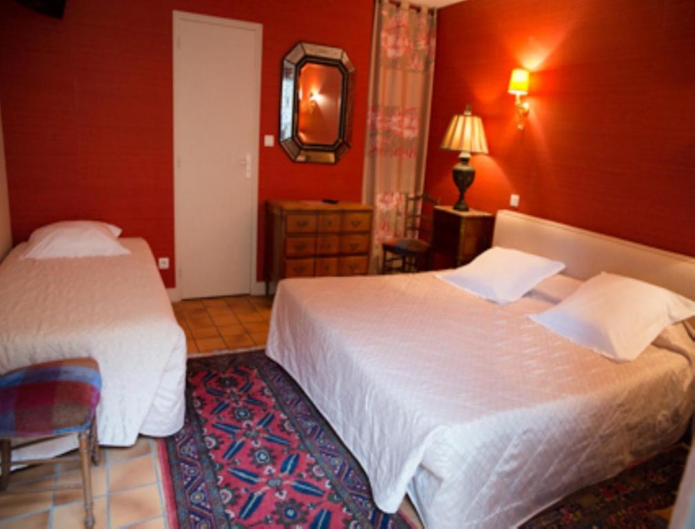 Hotel Le Petit Pont Moncé-en-Belin Pokój zdjęcie