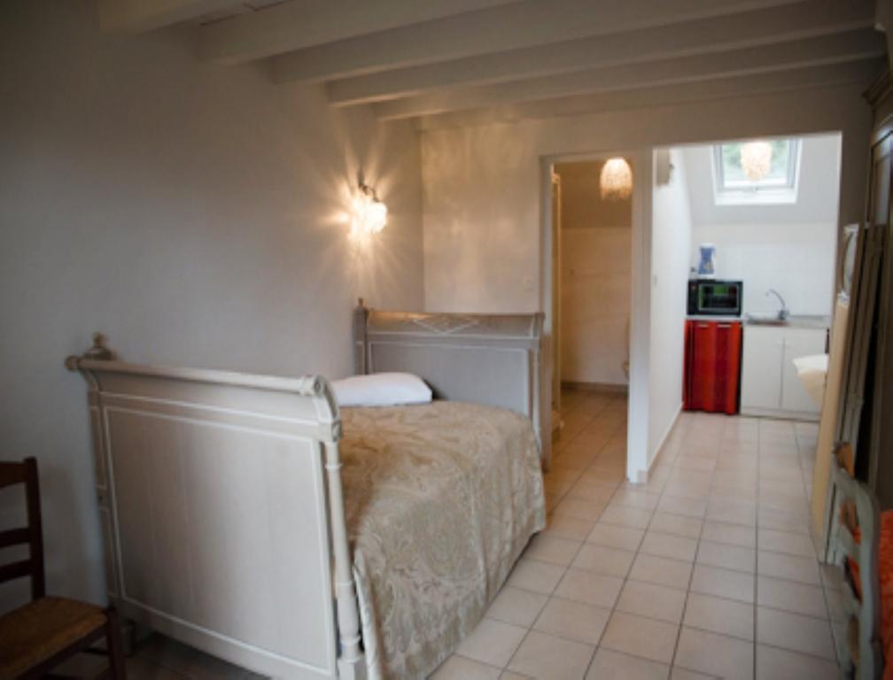 Hotel Le Petit Pont Moncé-en-Belin Zewnętrze zdjęcie