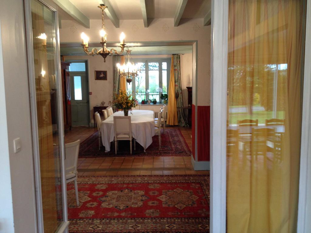 Hotel Le Petit Pont Moncé-en-Belin Zewnętrze zdjęcie