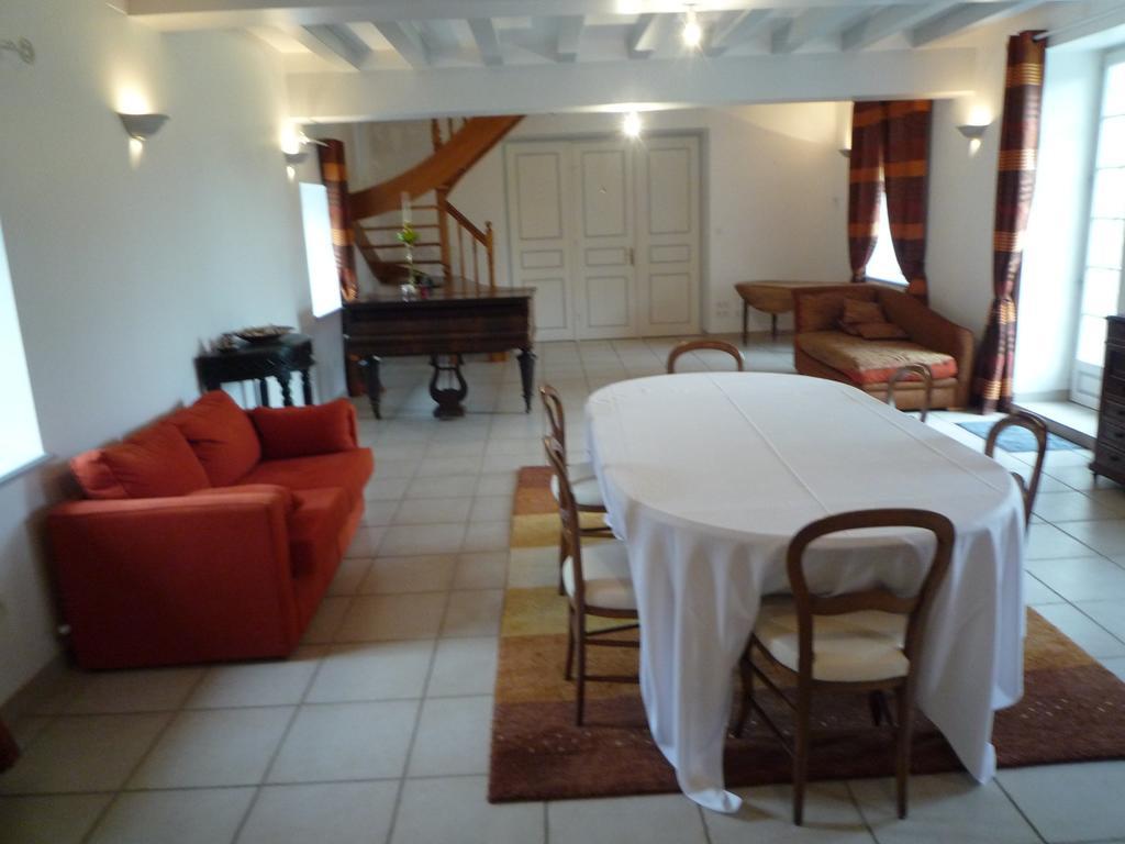 Hotel Le Petit Pont Moncé-en-Belin Zewnętrze zdjęcie